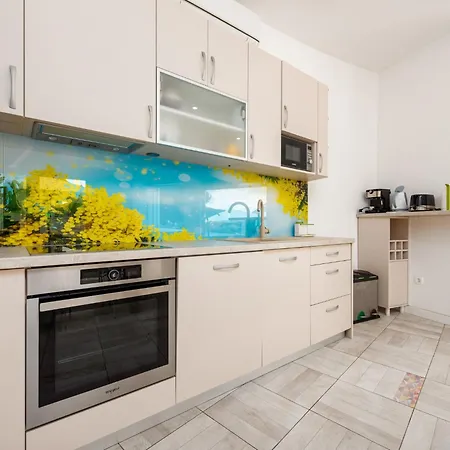 5 Unique Luxury Feriatum Lissa By Interhome