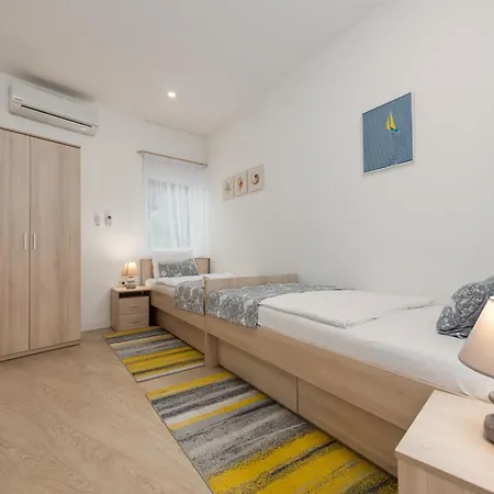 5 Unique Luxury Feriatum Lissa By Interhome Villa