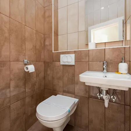 5 Unique Luxury Feriatum Lissa By Interhome *
