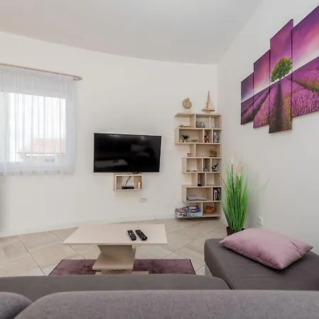 5 Unique Luxury Feriatum Lissa By Interhome Ždrelac