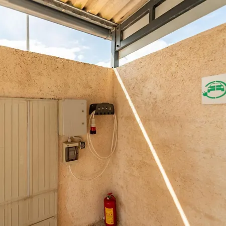 5 Unique Luxury Feriatum Lissa By Interhome Villa Ždrelac